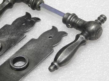 Set Deurbeslag - Klinken Kensington + Deurplaten Baron BB 72 - Gietijzer Verzinkt