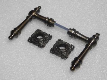 Set Deurklinken Montreux met Klinkrozetten - Donker Gepatineerd Messing