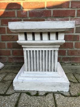 Pedestal - Column - 42 cm - Square - Stone