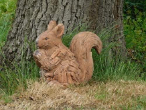 Eichhötnschen XL - Holzoptik - Polystone - wetterfest.