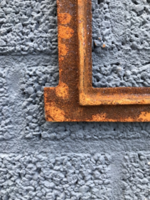 Cast iron stable window with round arches V small