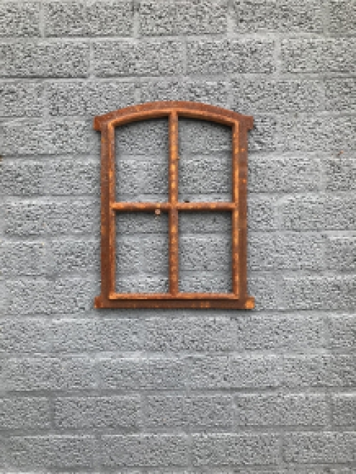 Cast iron window, stable window  Rosty