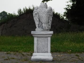 Unikat: Eule auf Sockel - 66 cm - Stein