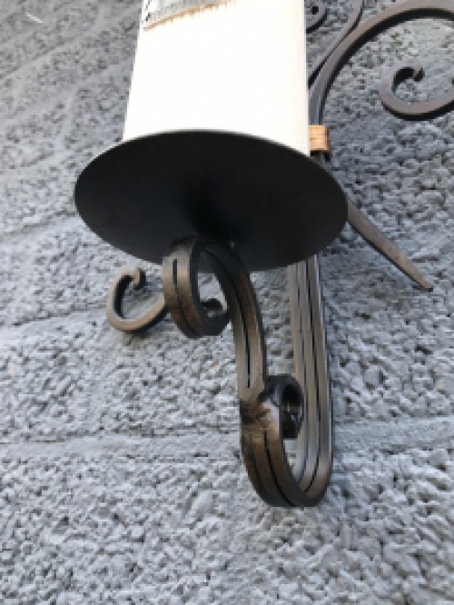 Letztes Produkt: Wunderschöner Wandkerzenhalter – Schmiedeeisen