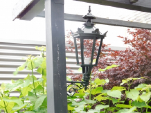 Wandleuchte - Grün - Alu - Dekorativer Arm + Mittlerer Schirm - Gartendekoration