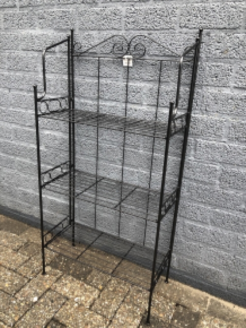 Beautiful metal etagère, beautiful black ironwork, easy to fold